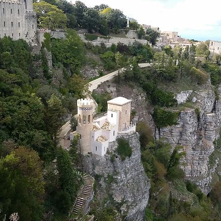 مبيت وإفطار كوستوناتشي La Casa Dei Nonni المظهر الخارجي الصورة