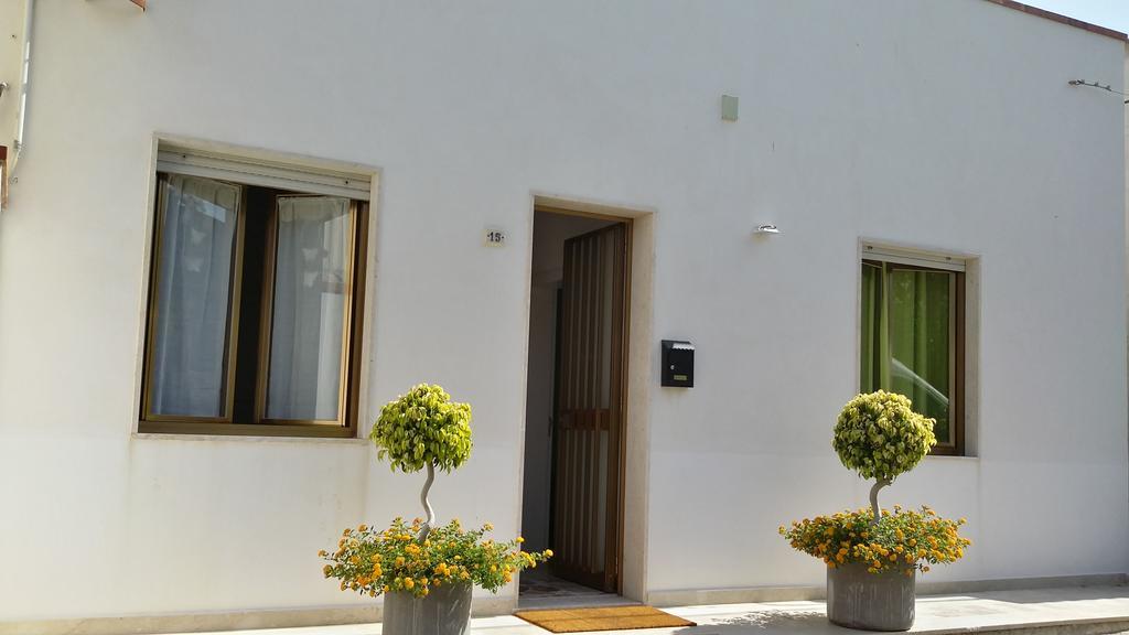 مبيت وإفطار كوستوناتشي La Casa Dei Nonni المظهر الخارجي الصورة