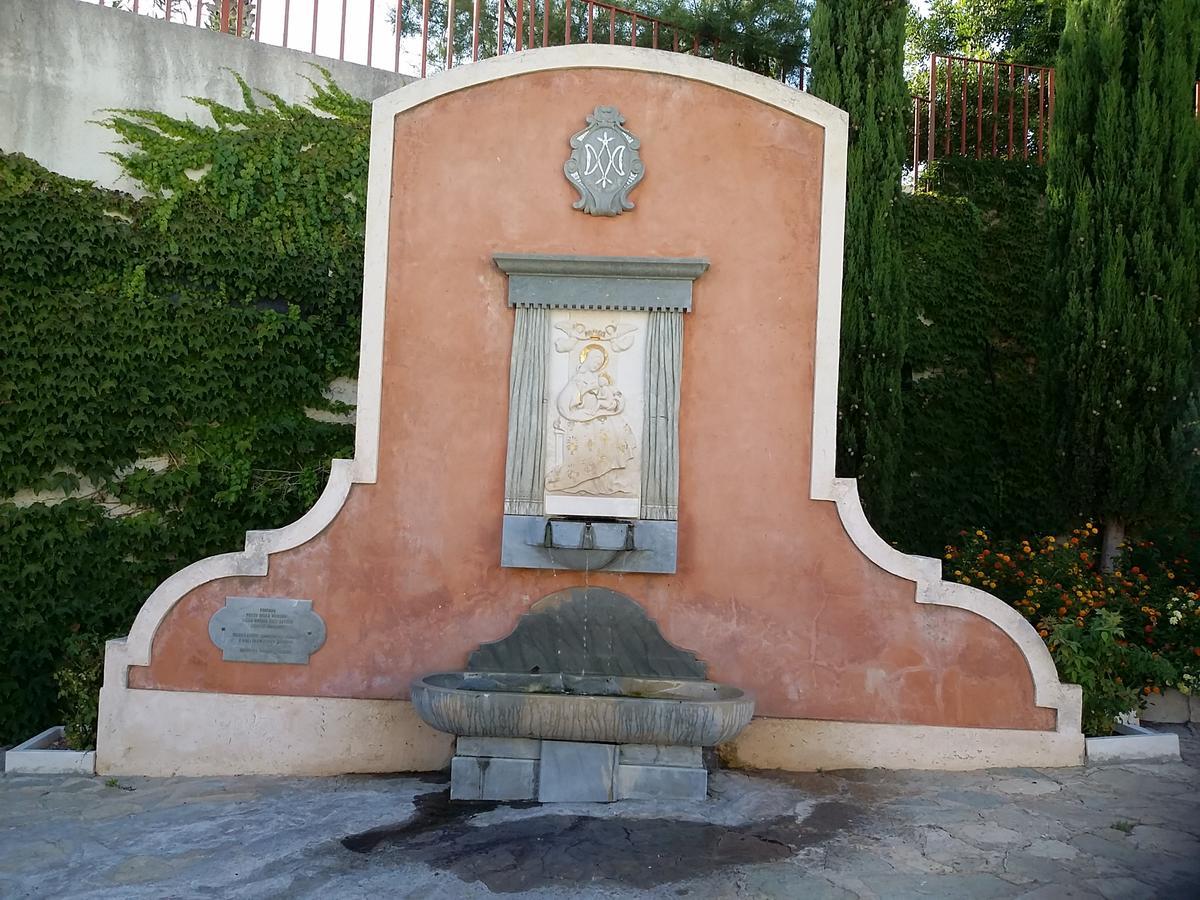 مبيت وإفطار كوستوناتشي La Casa Dei Nonni المظهر الخارجي الصورة